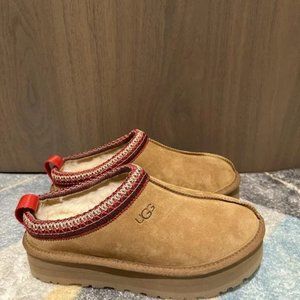 UGG Tazz Platform Slippers Chestnut NWOT